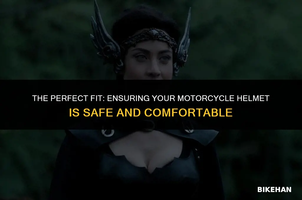 how should motorcycle helmet fit
